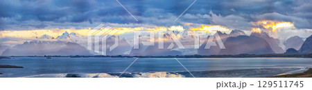 Captivating view of Vatnajokull Glacier at sunset. 129511745