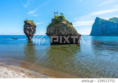 えびす岩と大黒岩 夏 余市 えびす岩と大黒岩 夏 余市 129511752