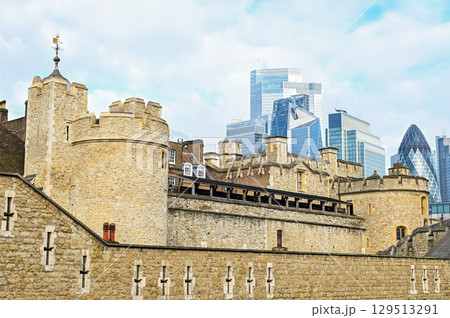 ロンドン塔のとても美しい風景 129513291