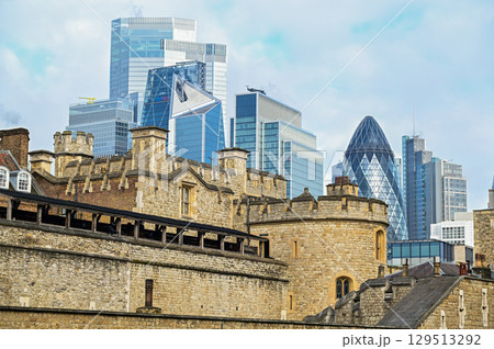 ロンドン塔のとても美しい風景 129513292