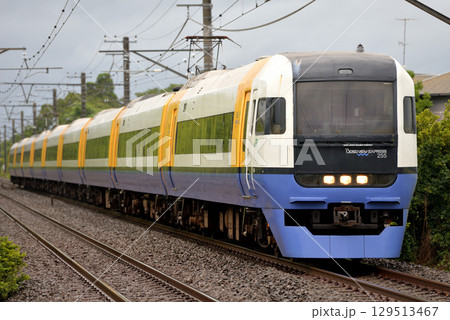 外房線を走る255系臨時特急わかしお89号 129513467