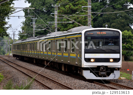 外房線を走る209系普通電車6両 129513613