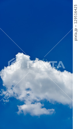 空素材(縦構図) 空素材(縦構図) 129516425
