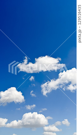 空素材(縦構図) 空素材(縦構図) 129516435
