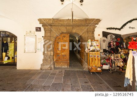 typical gate of an ancient building in Innsbruck, Austria typical gate of an ancient building in Innsbruck, Austria 129516745