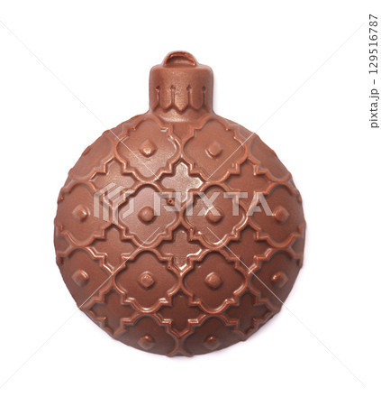 Front view of chocolate christmas ball 129516787