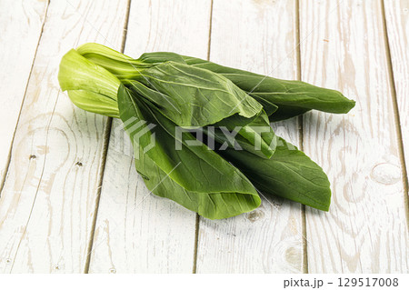 Raw asian Pak Choy salad 129517008