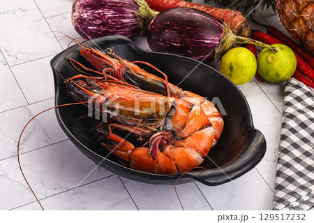 Boiled big king tiger prawn Boiled big king tiger prawn 129517232