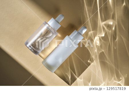 Cosmetic products for skin care in the rays of the sun. 129517819