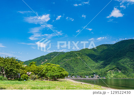 夏の奥琵琶湖風景 滋賀県高島市マキノ町 夏の奥琵琶湖風景 滋賀県高島市マキノ町 129522430