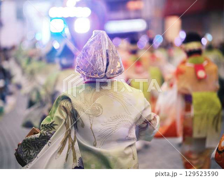 帯屋町で踊るよさこい祭り 帯屋町で踊るよさこい祭り 129523590