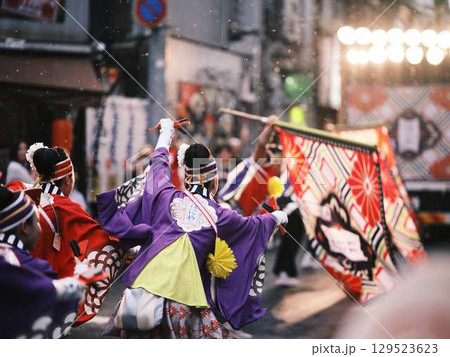 帯屋町で踊るよさこい祭り 帯屋町で踊るよさこい祭り 129523623
