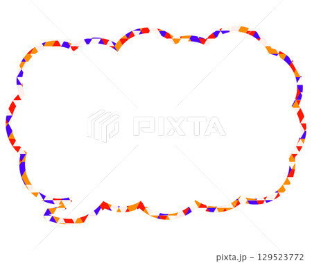 ステンドグラス風吹き出し　三角形模様　細長い雲形 129523772