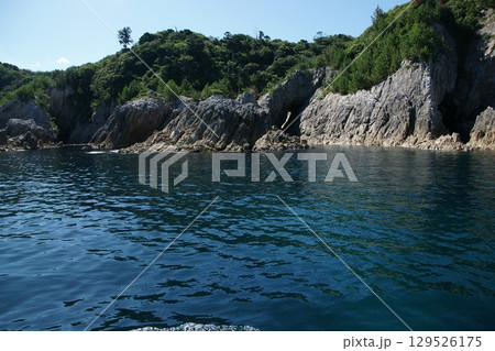 鳥取　四季の散歩　夏　松島　遊覧船 129526175