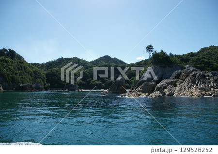 鳥取　四季の散歩　夏　松島　遊覧船 129526252