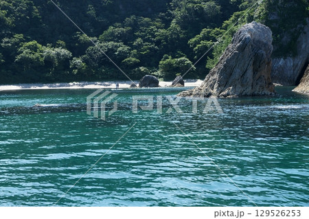 鳥取　四季の散歩　夏　松島　遊覧船 129526253