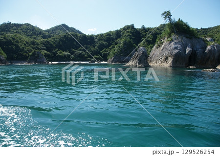 鳥取　四季の散歩　夏　松島　遊覧船 129526254