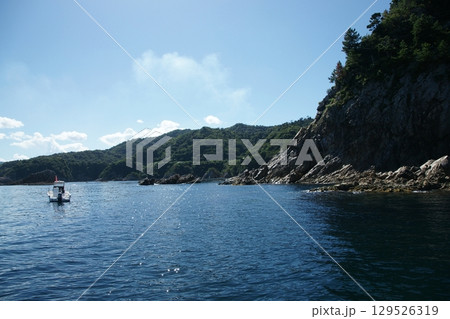 鳥取　四季の散歩　夏　松島　遊覧船 129526319