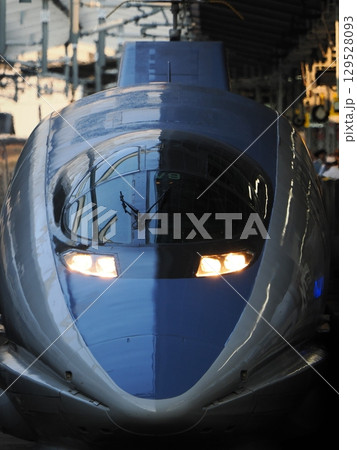 新幹線500系　V9編成　新大阪駅にて 129528093