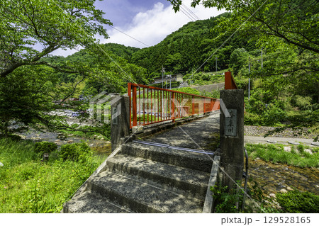 湯村温泉　春来川の天神橋　兵庫県新温泉町 129528165