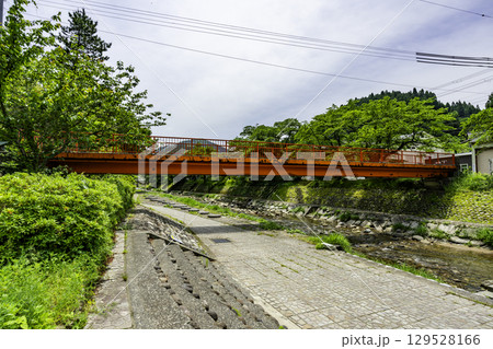 湯村温泉 春来川の天神橋 兵庫県新温泉町 湯村温泉 春来川の天神橋 兵庫県新温泉町 129528166
