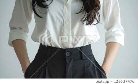 若い女性の腹部 若い女性の腹部 129537476