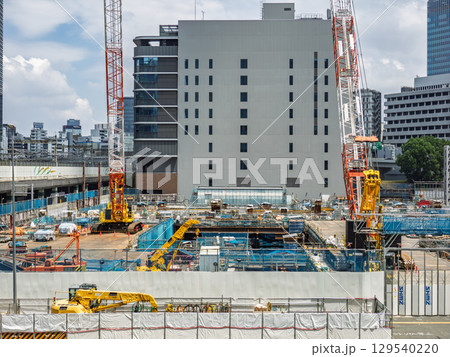 日本一高いビルとなる Torch Tower の建設現場（2025年8月撮影） 129540220