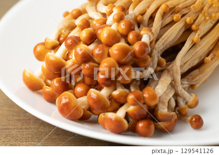 茶えのき茸のイメージ　(写真素材) 129541126