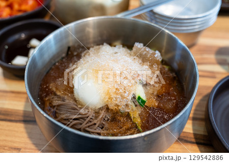 冷麺 ひやむぎ 冷やし素麺 129542886