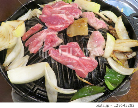 ジンギスカン焼き始め 129543282