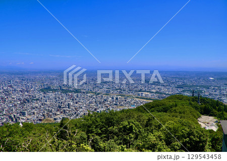 札幌市パノラマ ・展望台から・北東方面（北海道・札幌市） 129543458