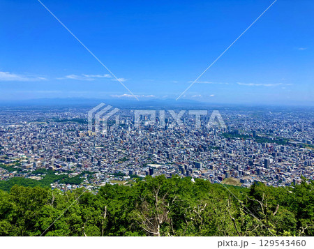 札幌市パノラマ ・展望台から・北東方面（北海道・札幌市） 129543460