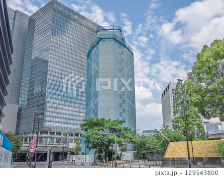 常盤橋街区の再開発により解体工事が行われているTOKIWAブリッジ（2025年8月撮影） 129543800