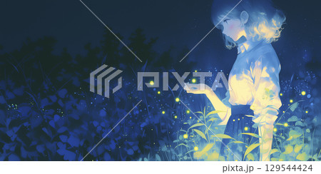 蛍を見つめる女の子 129544424