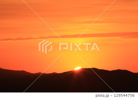 日の出 129544756
