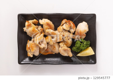 手羽トロ(鶏肩肉)塩焼き 手羽トロ(鶏肩肉)塩焼き 129545777