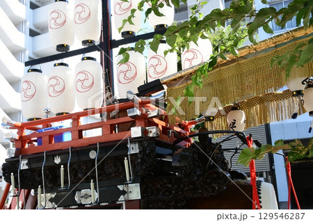 提灯と山車 129546287