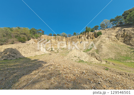 【阿波の土柱】 徳島県阿波市阿波町北山 【阿波の土柱】 徳島県阿波市阿波町北山 129546501