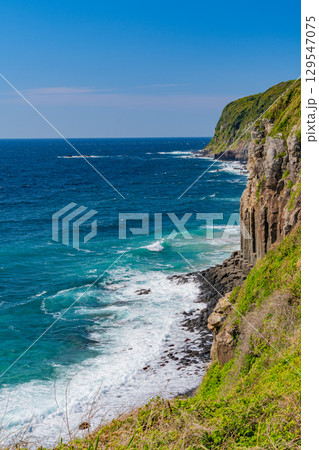 【長崎県生月島】柱状節理が美しい塩俵断崖 129547075