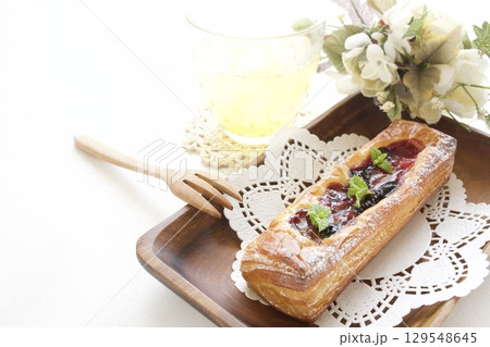 ブルーベリーペストリー 129548645