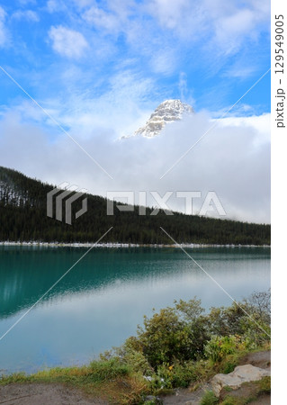 カナディアンロッキーと美しい湖 カナディアンロッキーと美しい湖 129549005
