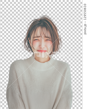 泣き顔の若い日本女性（背景透過PNG）／感情表現・涙・悲しみ 129550610