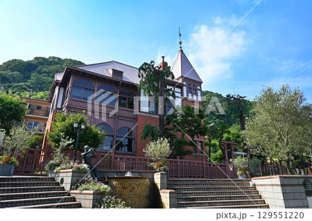 神戸北野異人館街レンガ造りの風見鶏の館 129551220