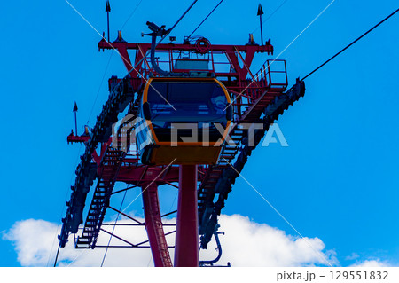 The cable car cabin. 129551832