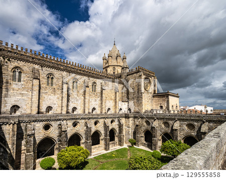 Massive Roman catholic church or Cathedral of Evora in Portugal known as Se de Evora 129555858