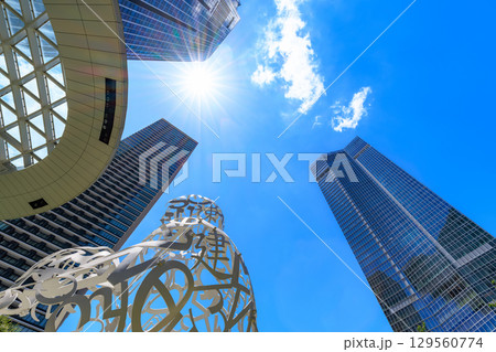 東京　港区 虎ノ門　虎ノ門ヒルズ （オーバル広場） 129560774