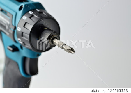 コードレスインパクトドライバー 129563538