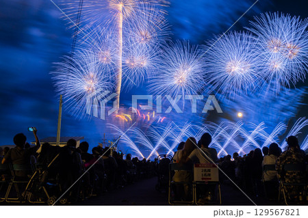 【花火風景】第40回なとり夏まつりの打ち上げ花火 129567821