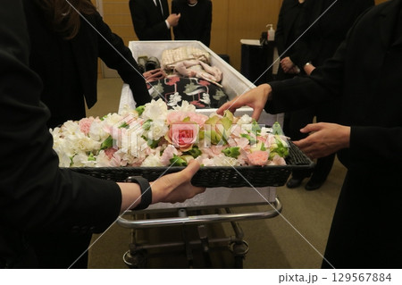 お別れ花 お別れ花 129567884