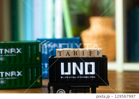 TARIFF・タリフ コンテナに上乗せされた間税 TARIFF・タリフ コンテナに上乗せされた間税 129567997